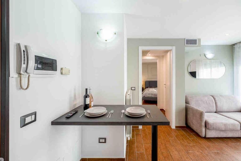 Dynamic Suite In Мілан Екстер'єр фото