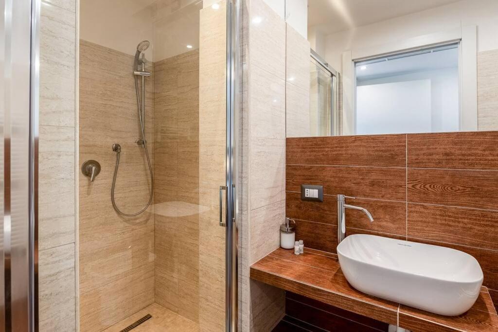 Dynamic Suite In Мілан Екстер'єр фото